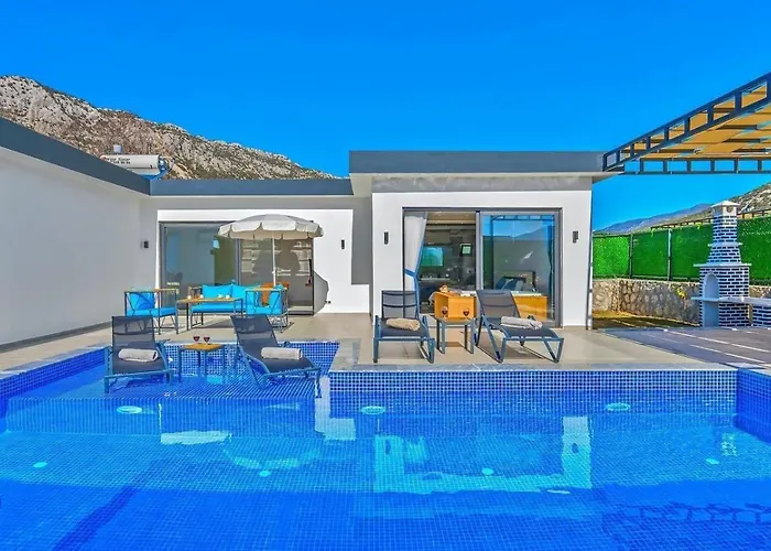 Bezirgan 2 Bedroom Secluded With Private Pool Hot Tub * كالكان