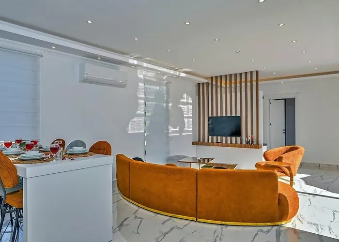 Bezirgan 2 Bedroom Secluded With Private Pool Hot Tub كالكان