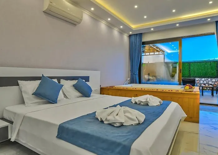Bezirgan 2 Bedroom Secluded With Private Pool Hot Tub * كالكان