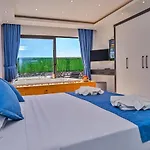 Bezirgan 2 Bedroom Secluded With Private Pool Hot Tub Kalkan