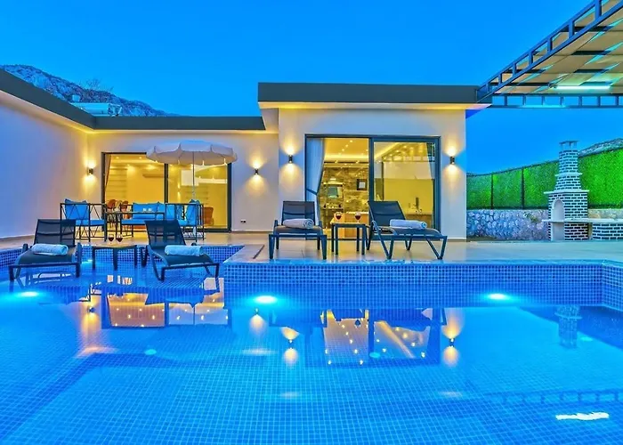 Bezirgan 2 Bedroom Secluded With Private Pool Hot Tub Villa