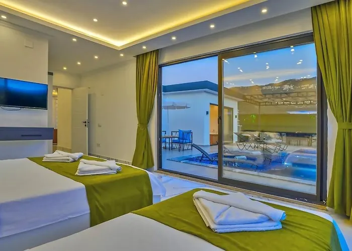 Bezirgan 2 Bedroom Secluded With Private Pool Hot Tub Villa
