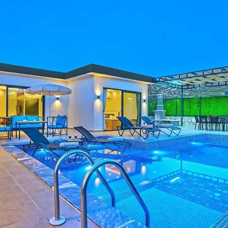 Villa Bezirgan 2 Bedroom Secluded With Private Pool Hot Tub *